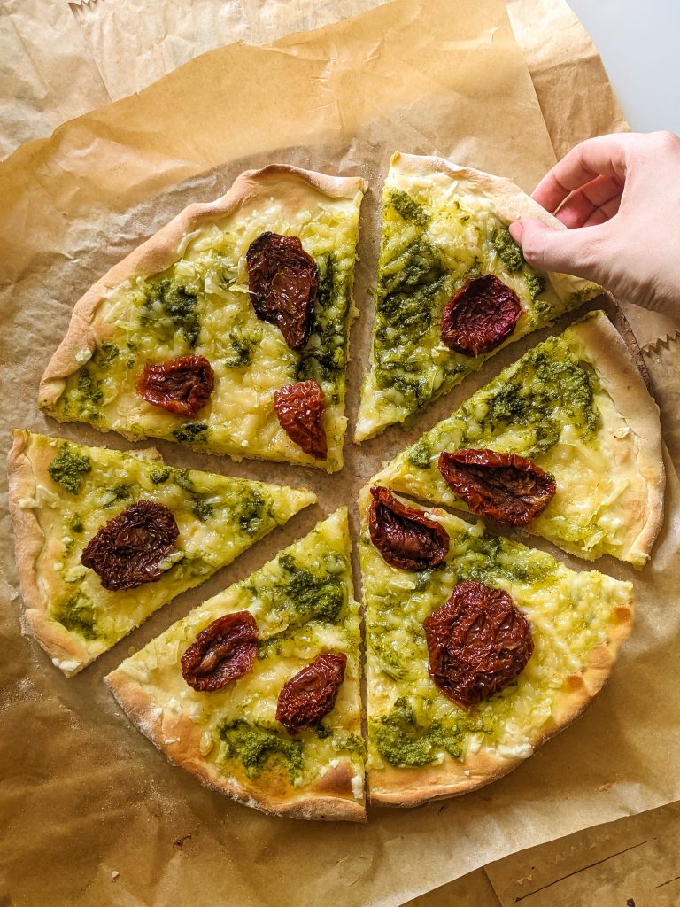 sun dried tomato pizza