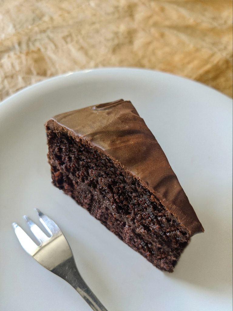 Veganski čokoladni kolač